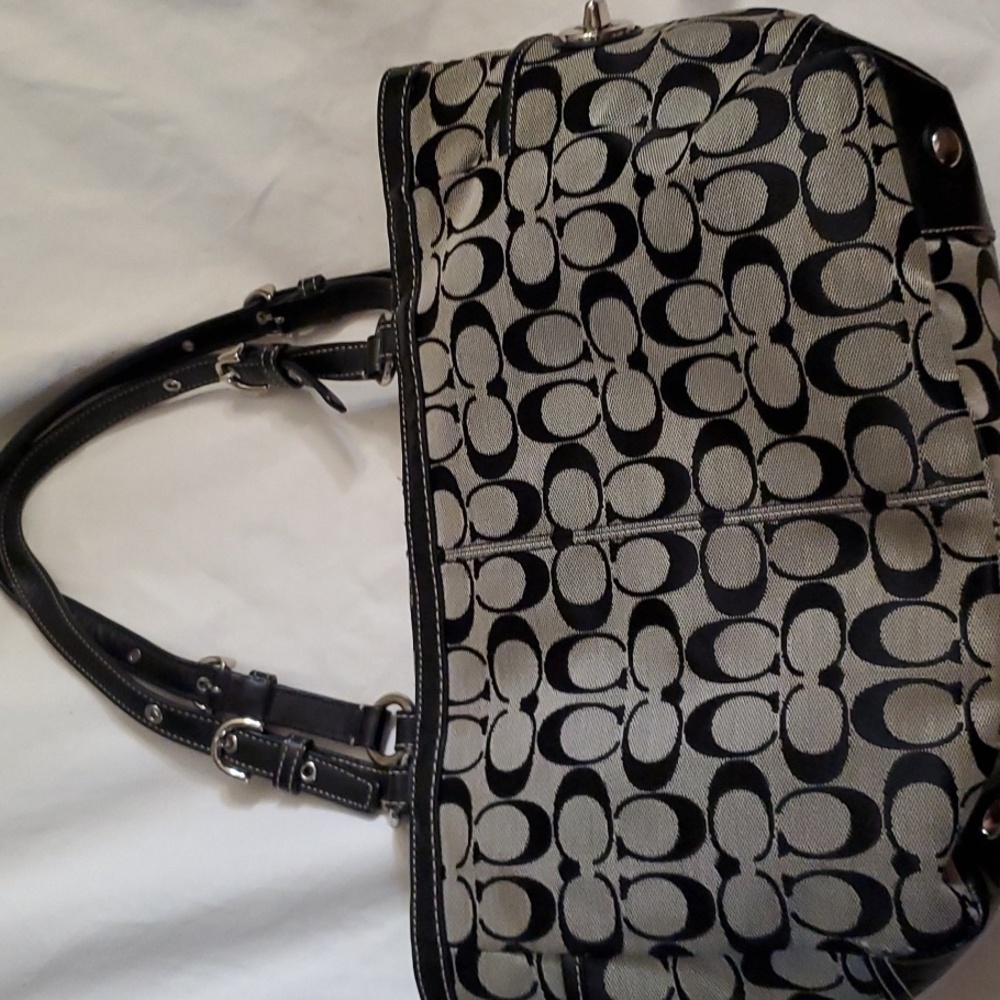 Coach Purse - Picture 6 of 16